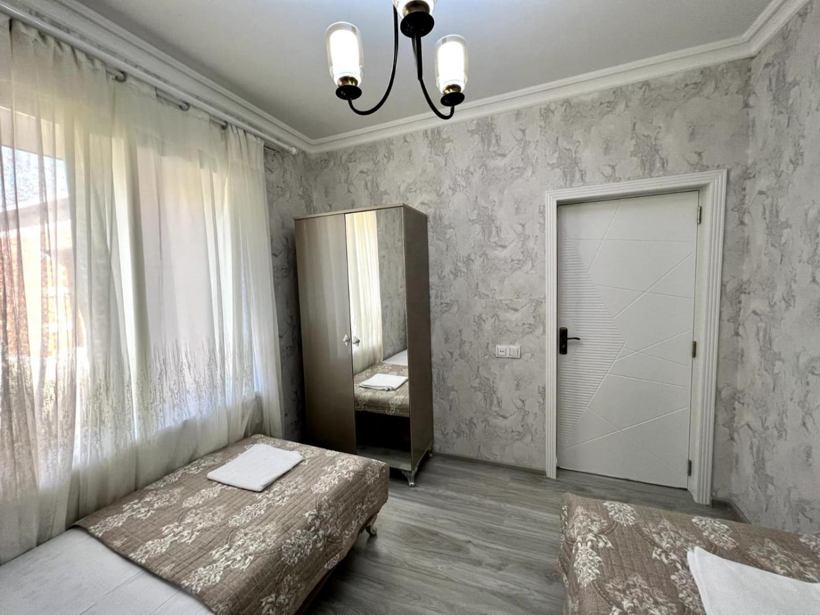 Villa Riverside กาบาลา ภายนอก รูปภาพ
