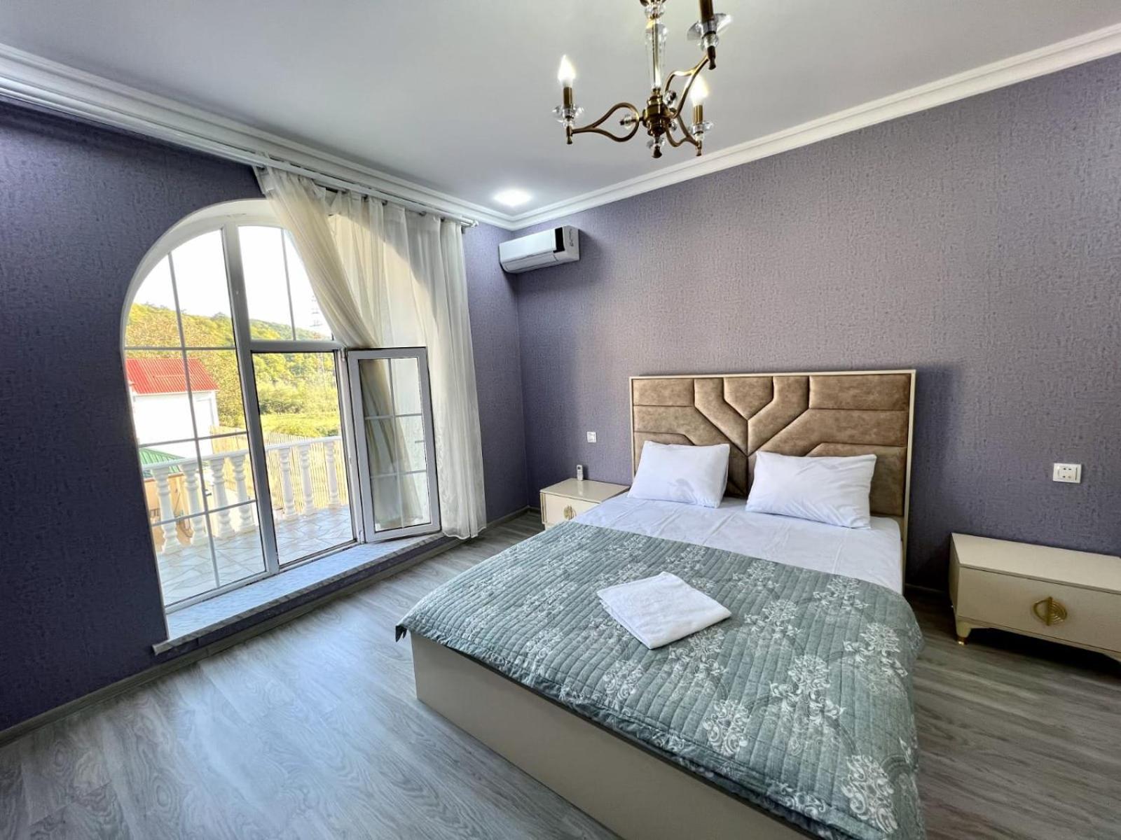Villa Riverside กาบาลา ภายนอก รูปภาพ